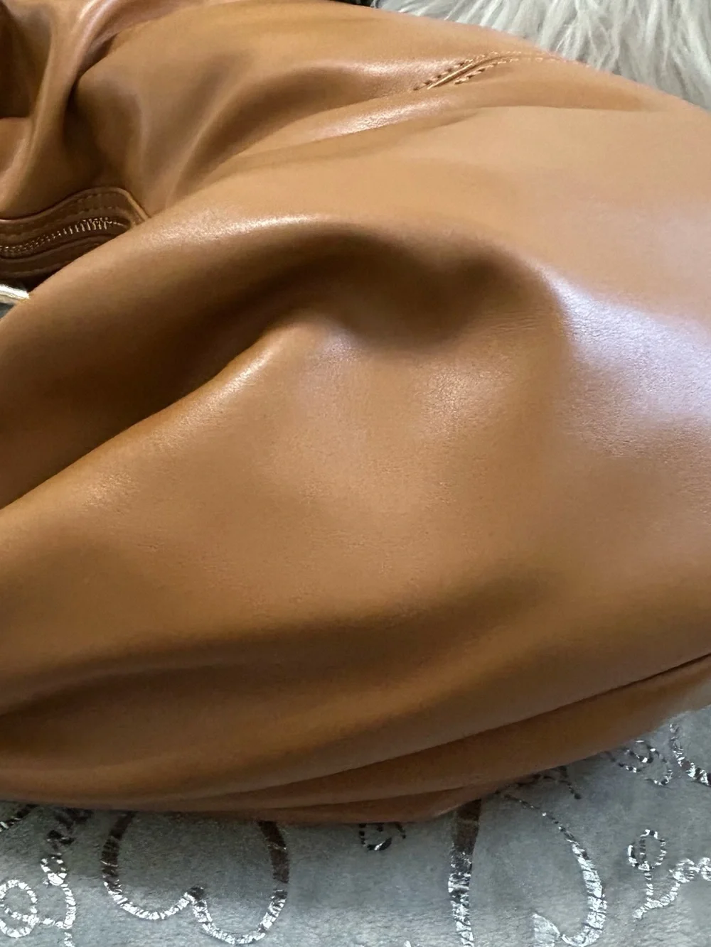 NWT Azura Modo Luxe Tan Leather Hobo Crossbody Bag with Gold Ring Accent